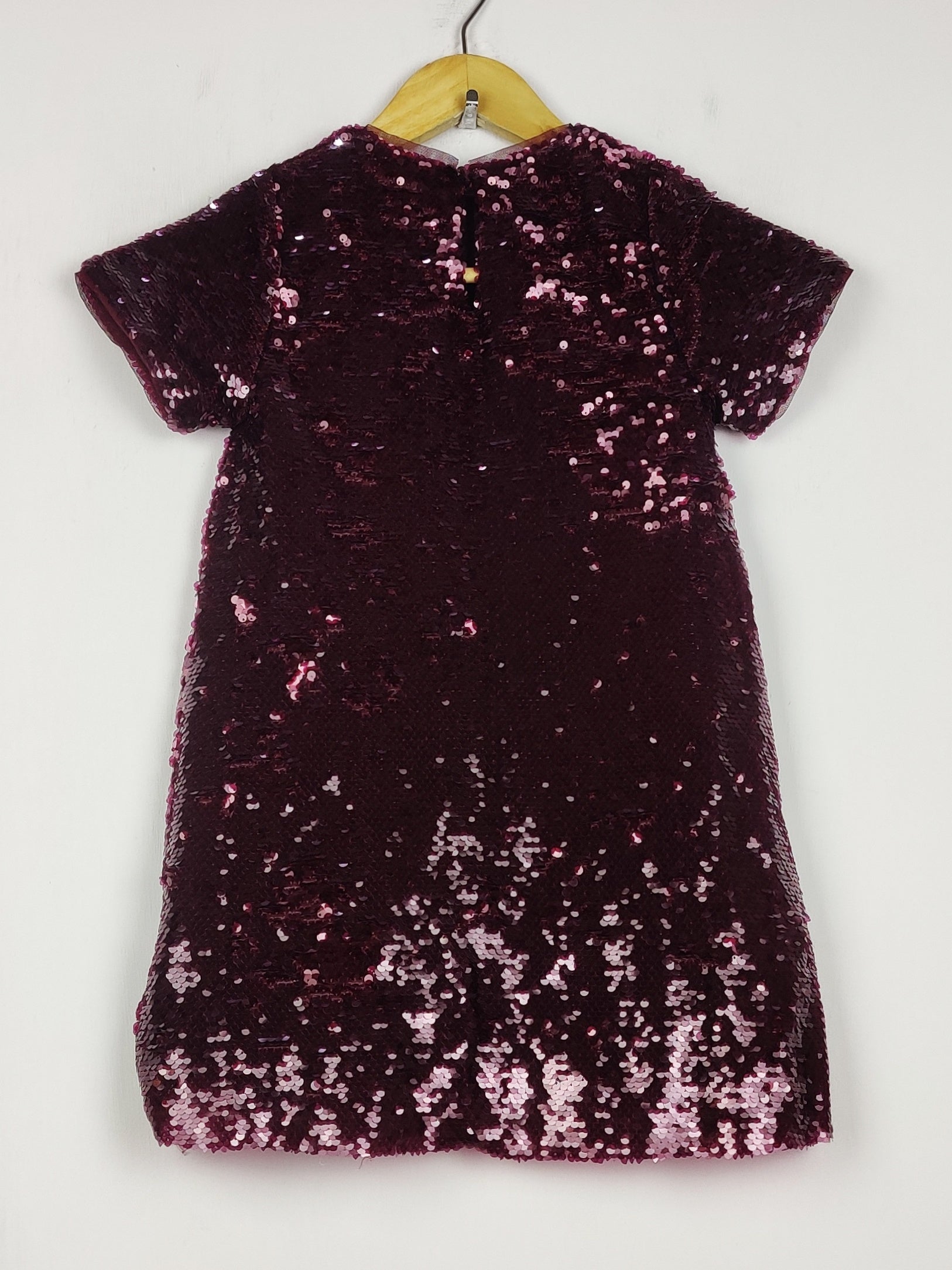 Zara (PW-1728)
