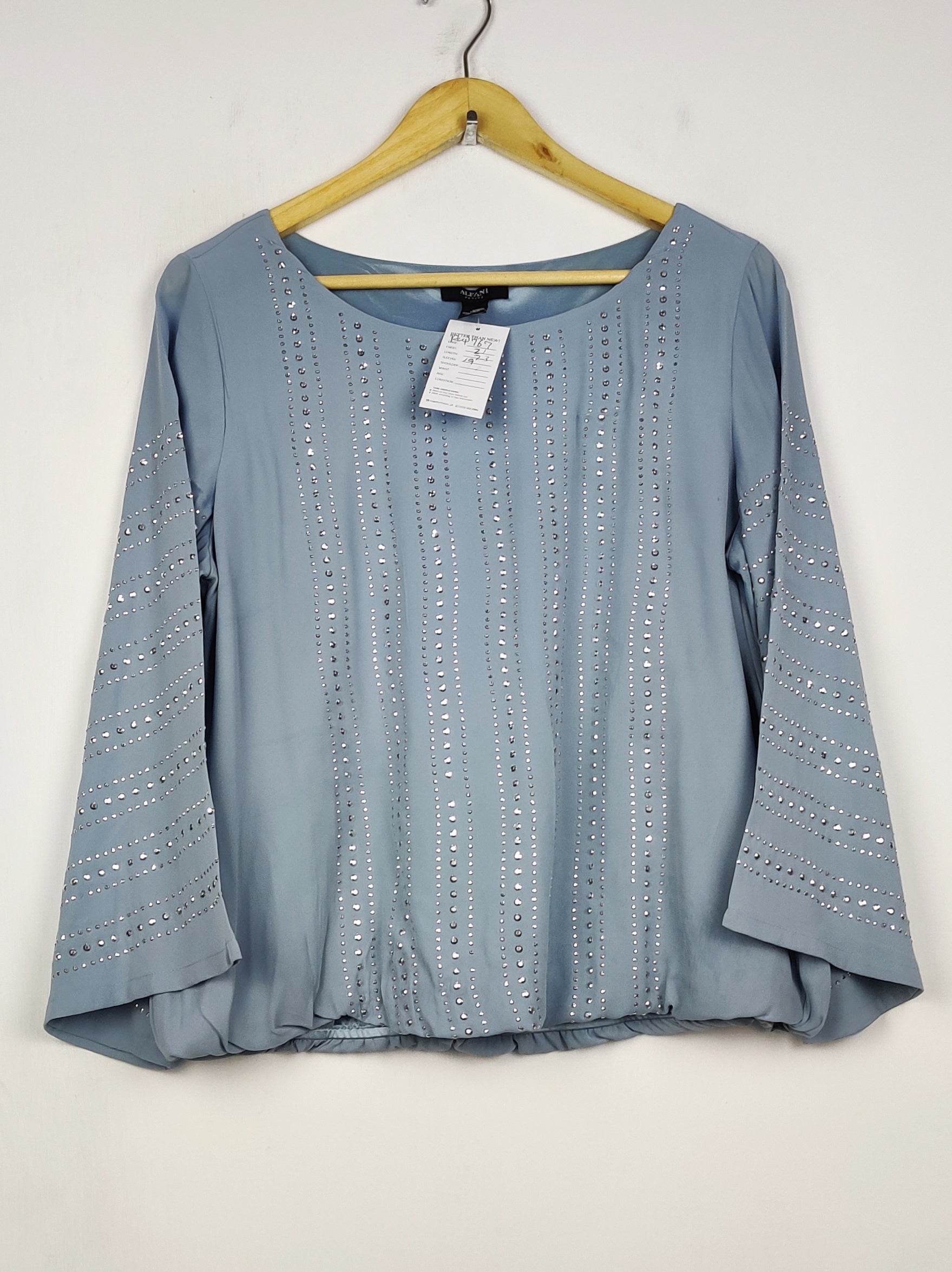 Buy online pre-used pre-loved 100% authentic & Original branded Alfani (PW-1767) available in Pakistan. Top international brands avilable.