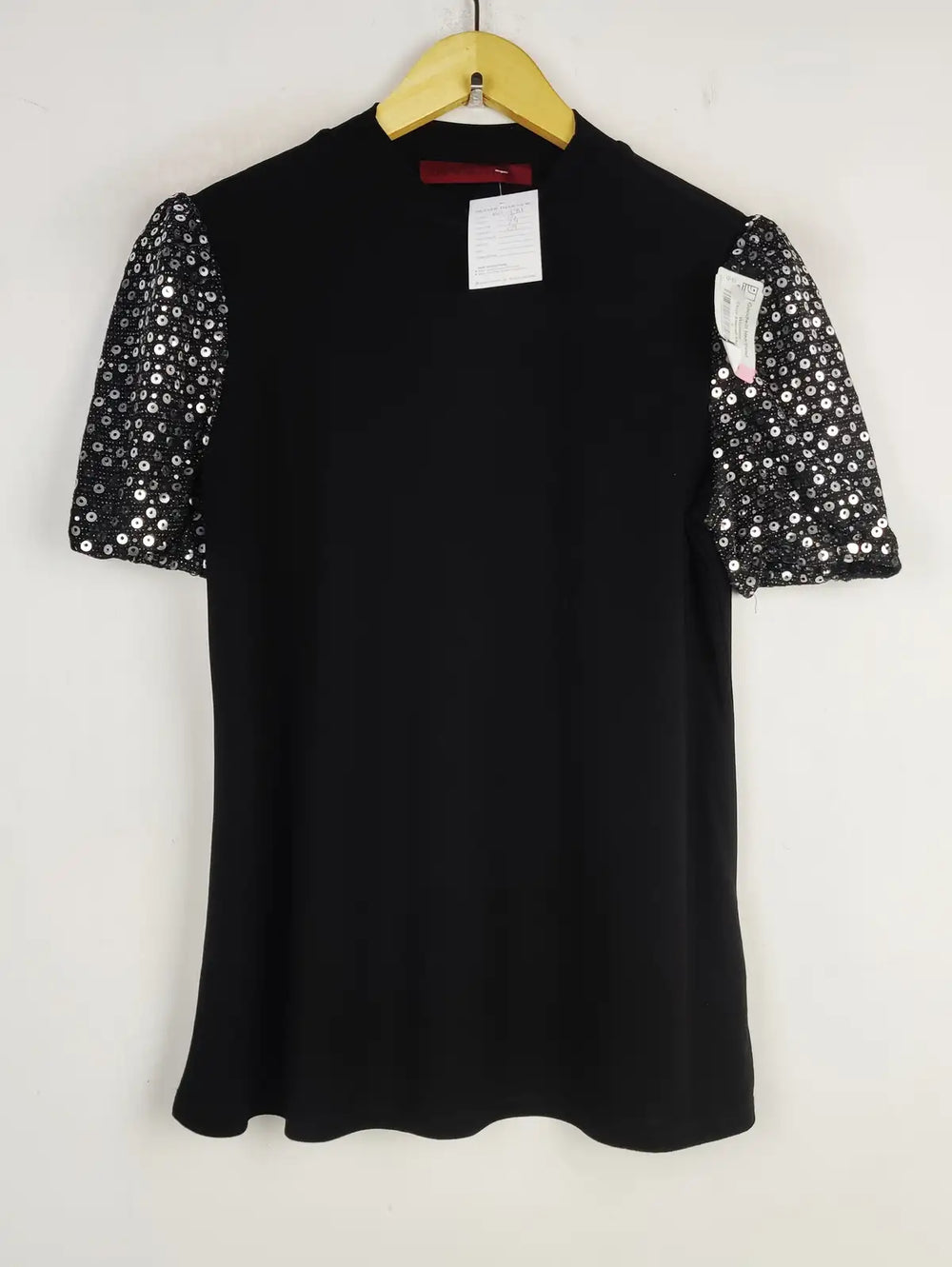 Buy online pre-used pre-loved 100% authentic & Original branded Love Scarlett (PW-181) available in Pakistan. Top international brands avilable.