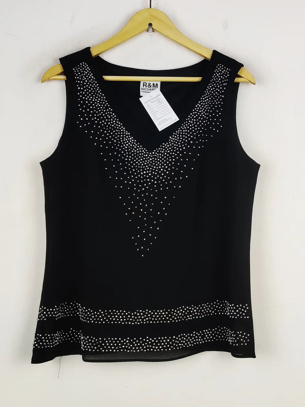 Buy online pre-used pre-loved 100% authentic & Original branded R&M (PW-272) available in Pakistan. Top international brands avilable.