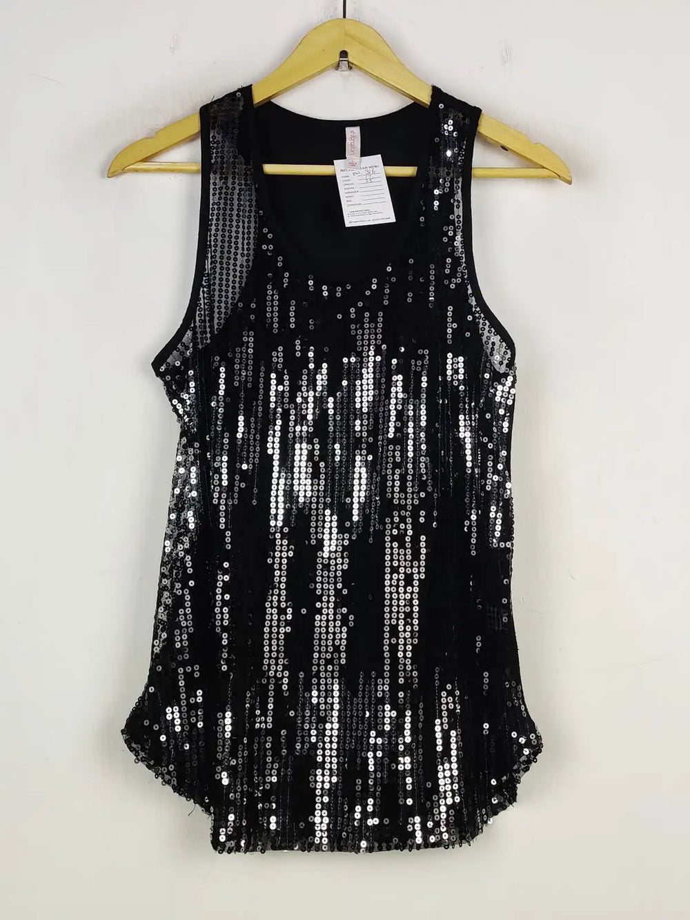 Buy online pre-used pre-loved 100% authentic & Original branded Xhilaration (PW-316) available in Pakistan. Top international brands avilable.