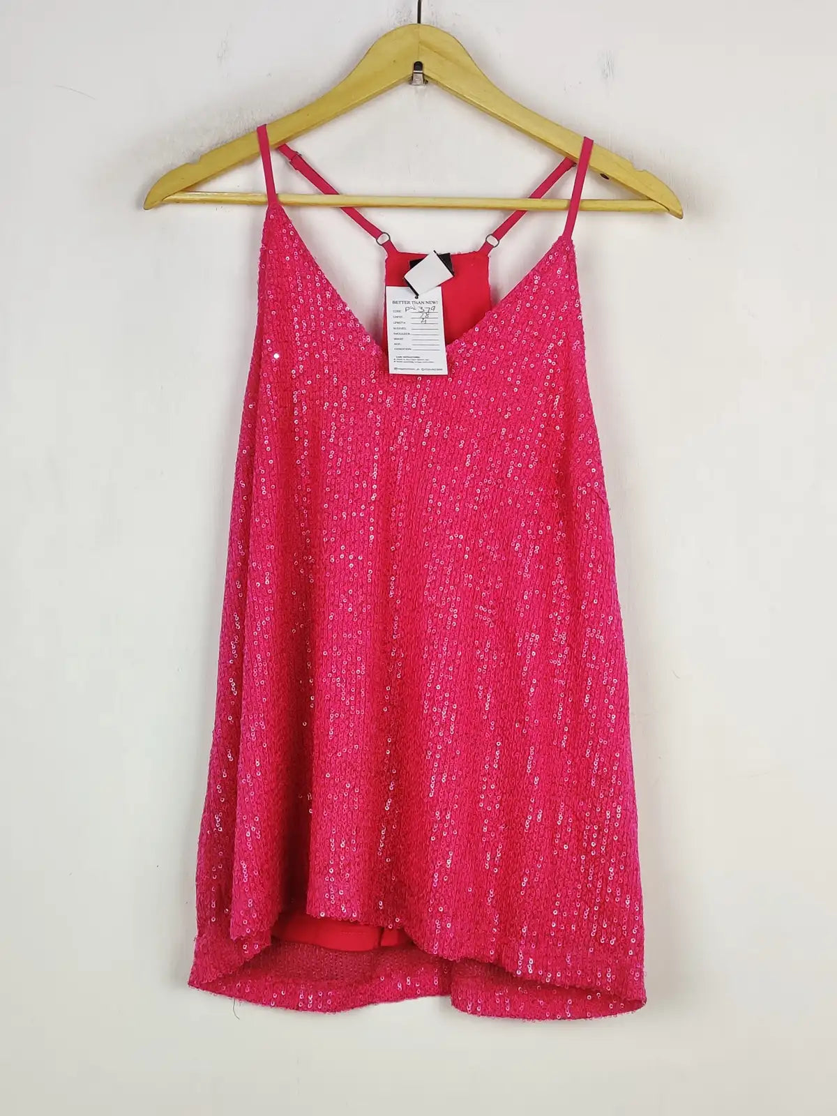 Buy online pre-used pre-loved 100% authentic & Original branded Unknown Brand (PW-379) available in Pakistan. Top international brands avilable.