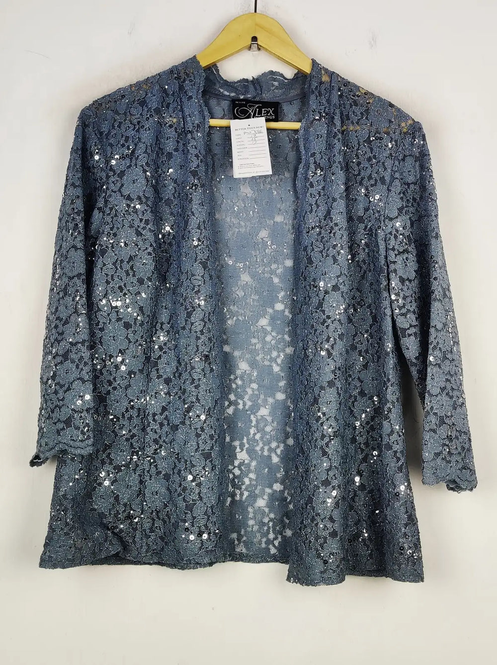 Buy online pre-used pre-loved 100% authentic & Original branded Alex (PW-386) available in Pakistan. Top international brands avilable.