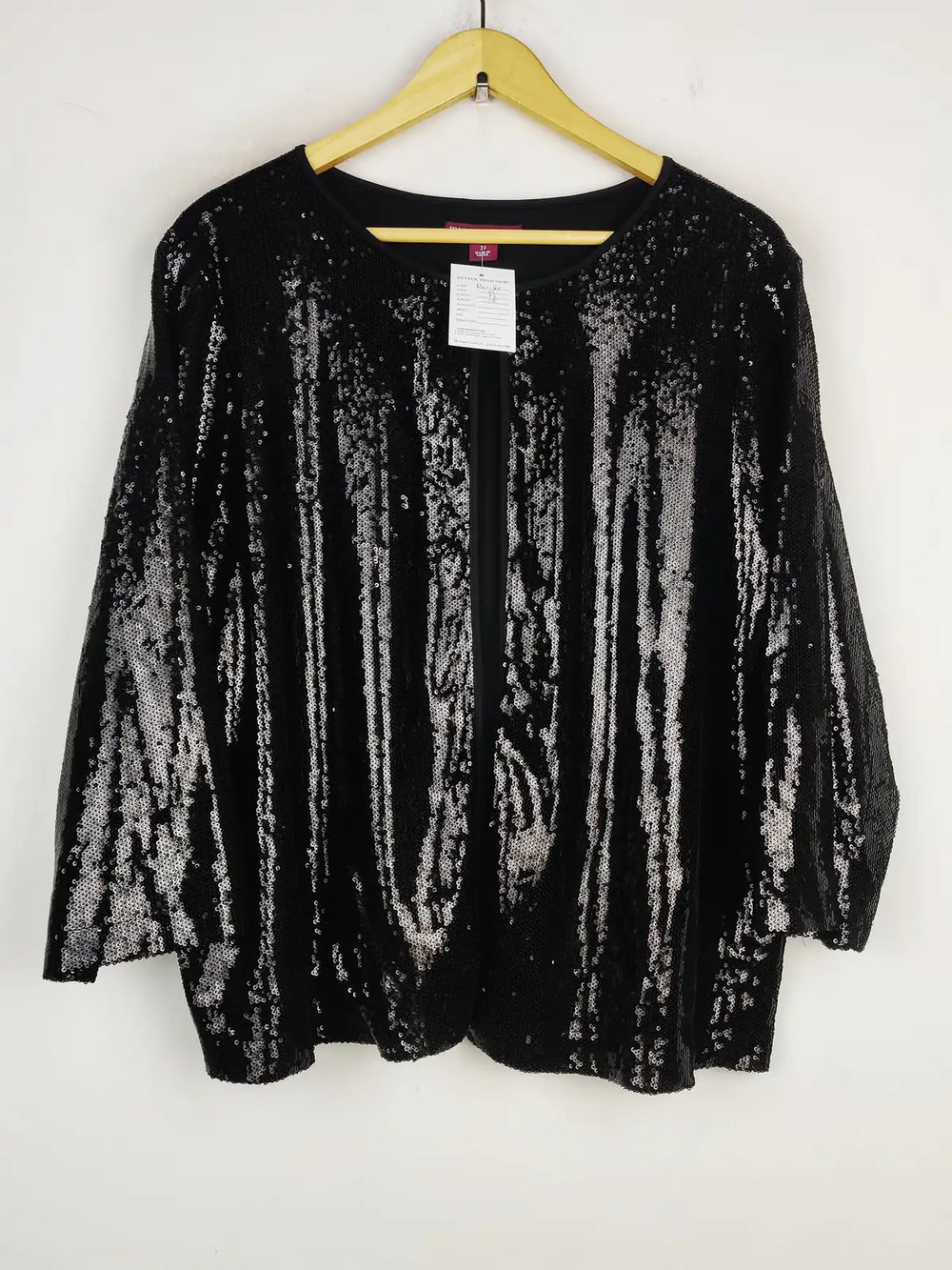 Buy online pre-used pre-loved 100% authentic & Original branded Jessica London (PW-40) available in Pakistan. Top international brands avilable.
