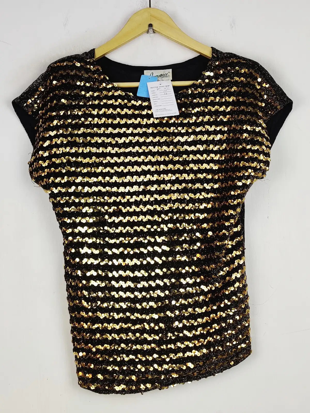Buy online pre-used pre-loved 100% authentic & Original branded Joanna (PW-421) available in Pakistan. Top international brands avilable.