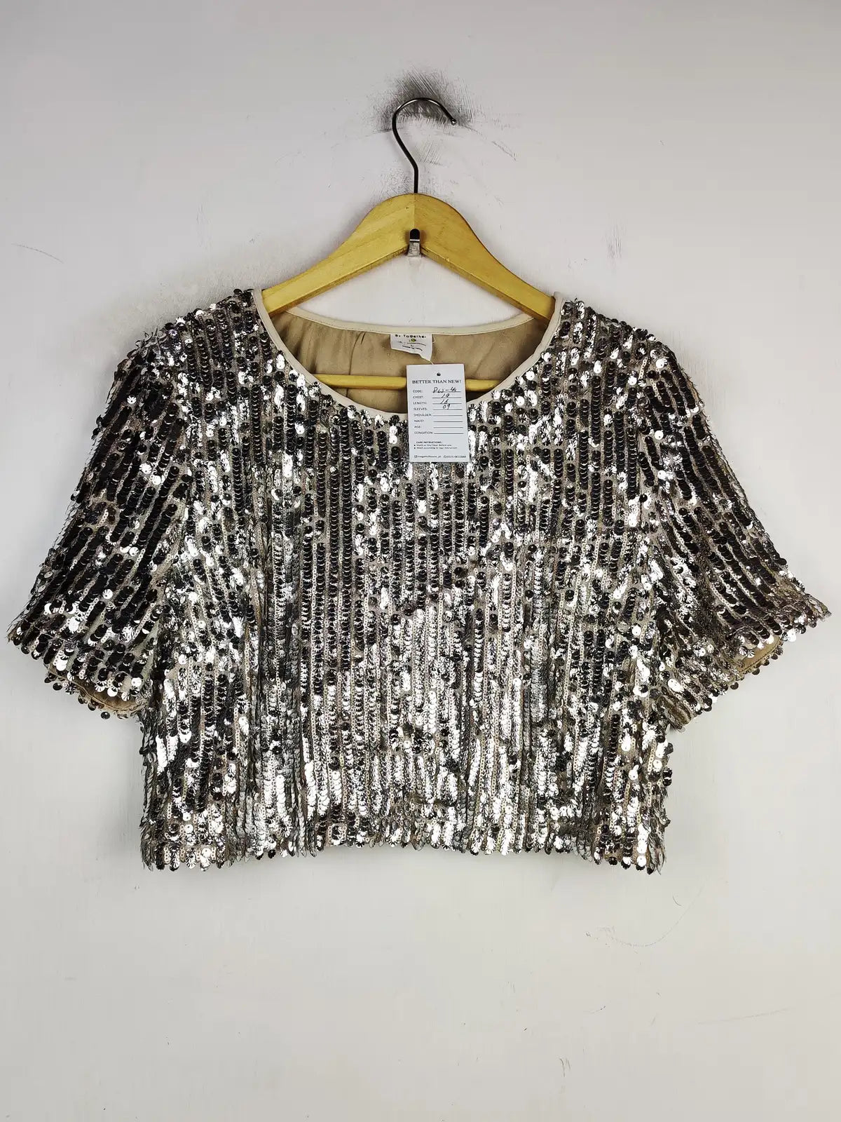 Buy online pre-used pre-loved 100% authentic & Original branded Dy Collection (PW-44) available in Pakistan. Top international brands avilable.