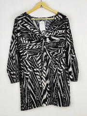 Buy online pre-used pre-loved 100% authentic & Original branded Fashion (PW-487) available in Pakistan. Top international brands avilable.