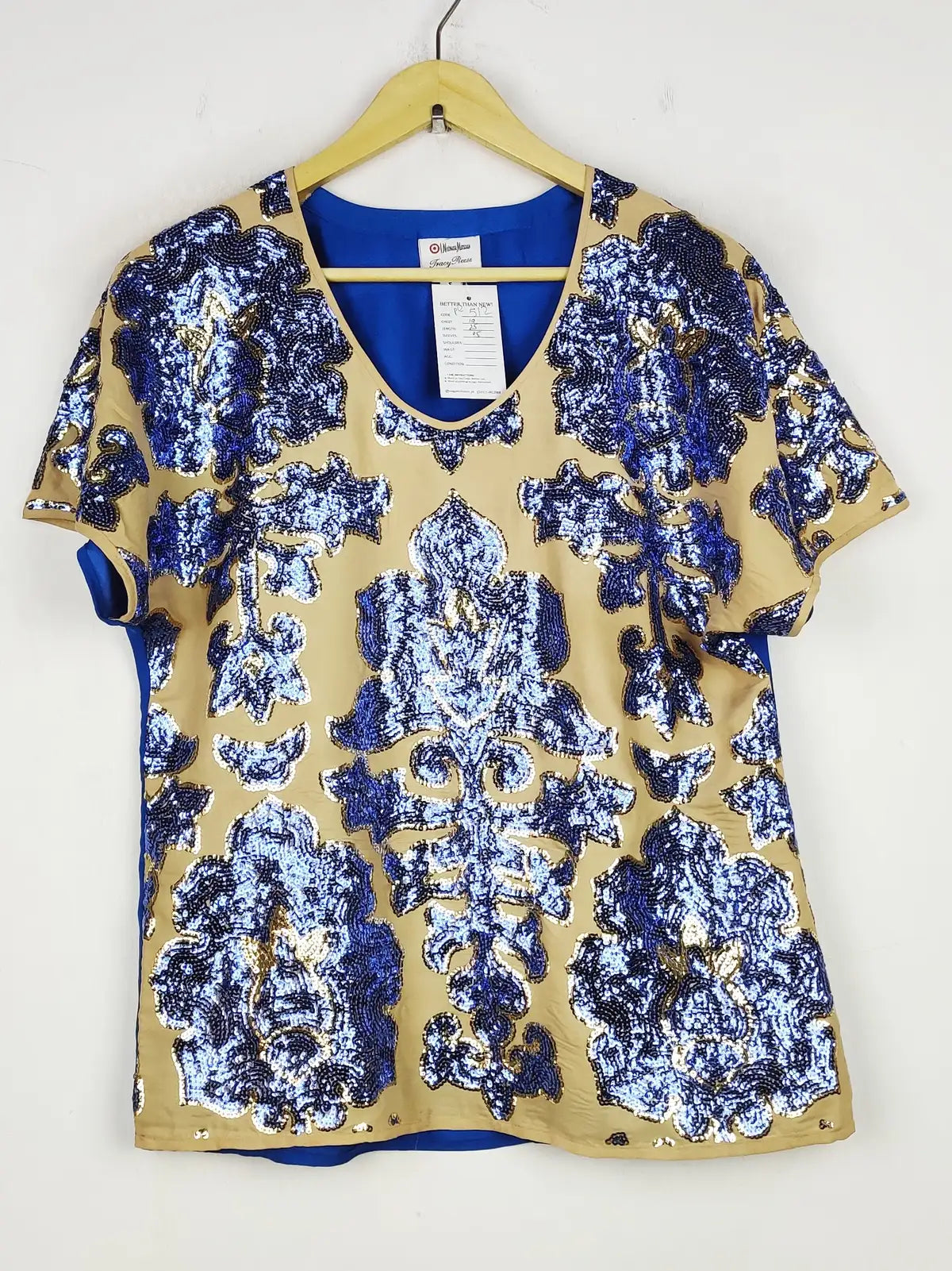 Buy online pre-used pre-loved 100% authentic & Original branded Francy Rees (PW-512) available in Pakistan. Top international brands avilable.