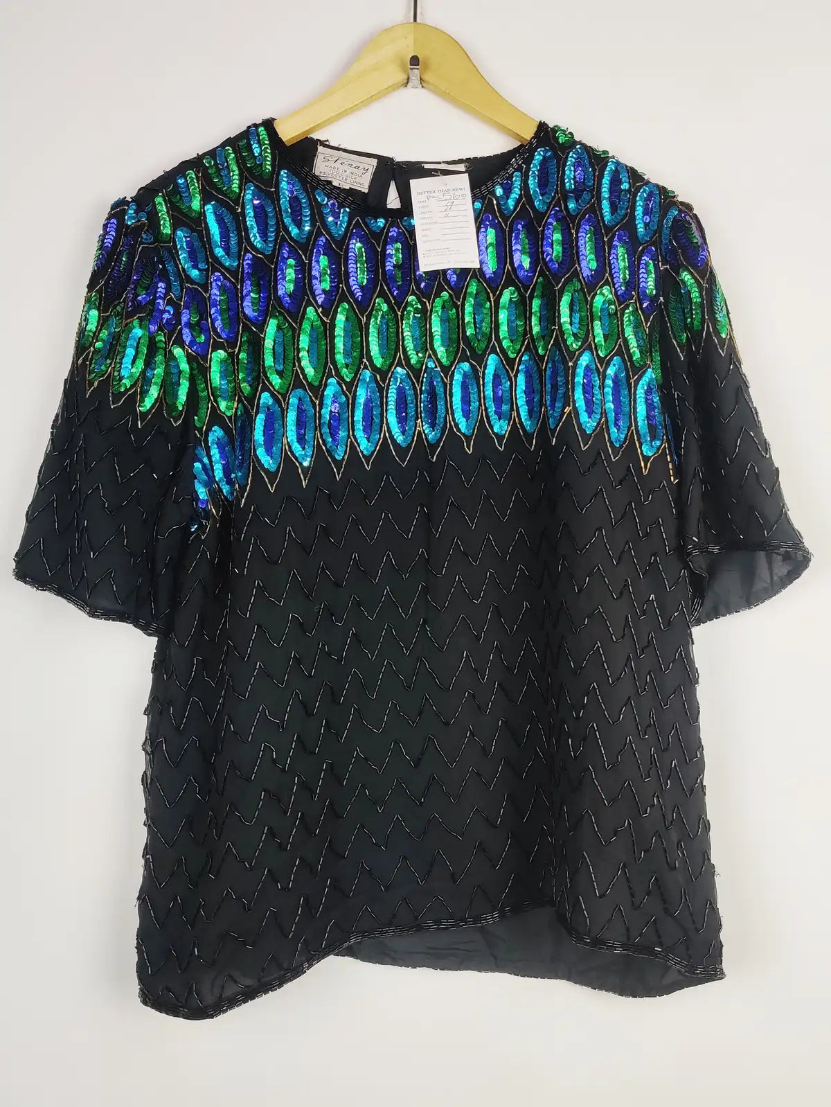 Buy online pre-used pre-loved 100% authentic & Original branded Stenay (PW-560) available in Pakistan. Top international brands avilable.
