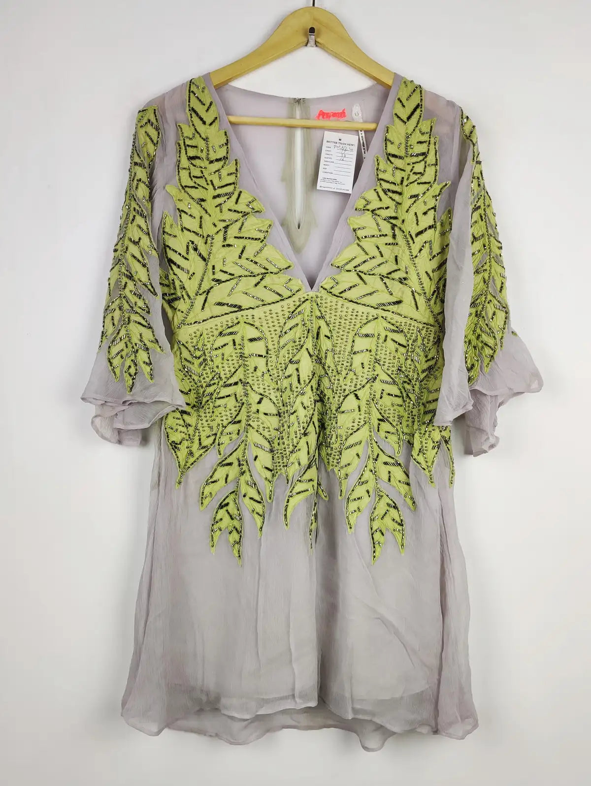 Buy online pre-used pre-loved 100% authentic & Original branded Unknown Brand (PW-624) available in Pakistan. Top international brands avilable.