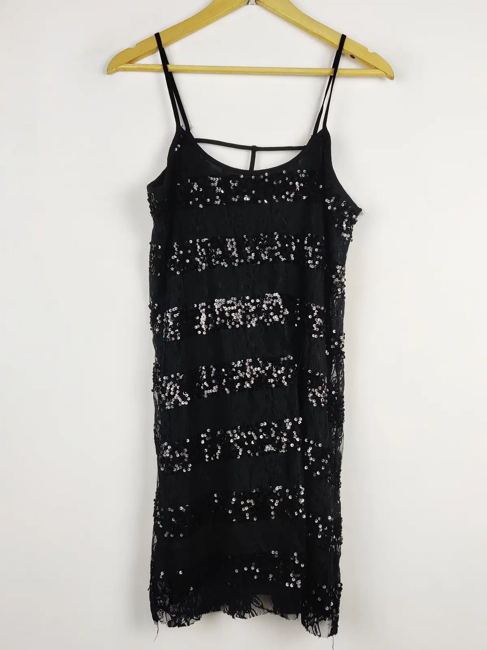 Buy online pre-used pre-loved 100% authentic & Original branded Wet Seal (PW-695) available in Pakistan. Top international brands avilable.