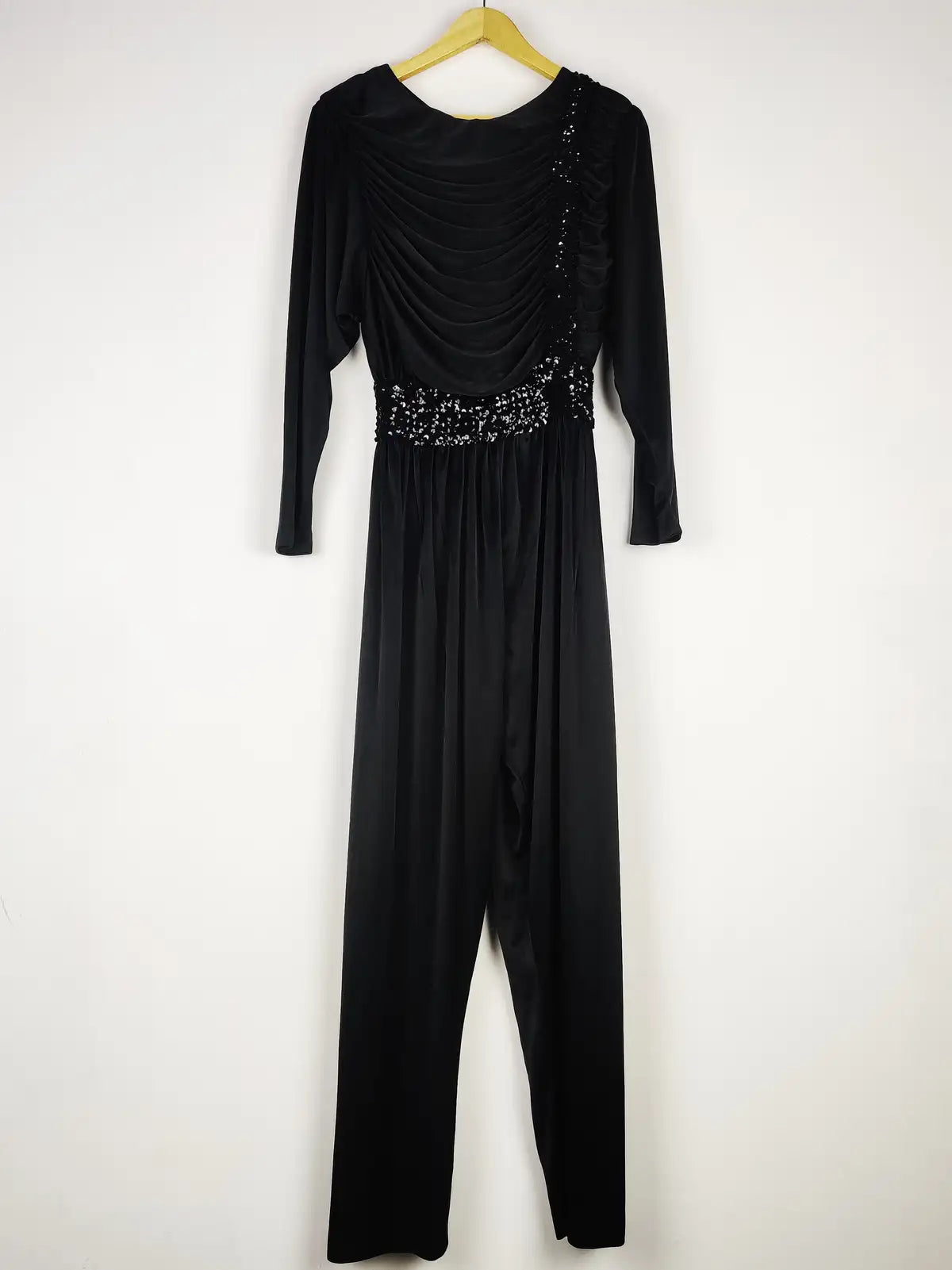 Buy online pre-used pre-loved 100% authentic & Original branded Susan Rosley (PW-702) available in Pakistan. Top international brands avilable.