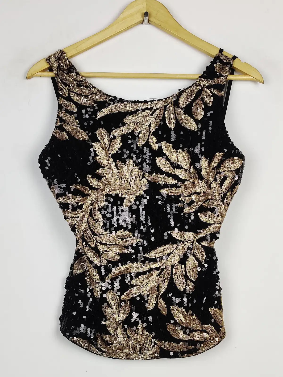 Buy online pre-used pre-loved 100% authentic & Original branded Soilebu (PW-710) available in Pakistan. Top international brands avilable.