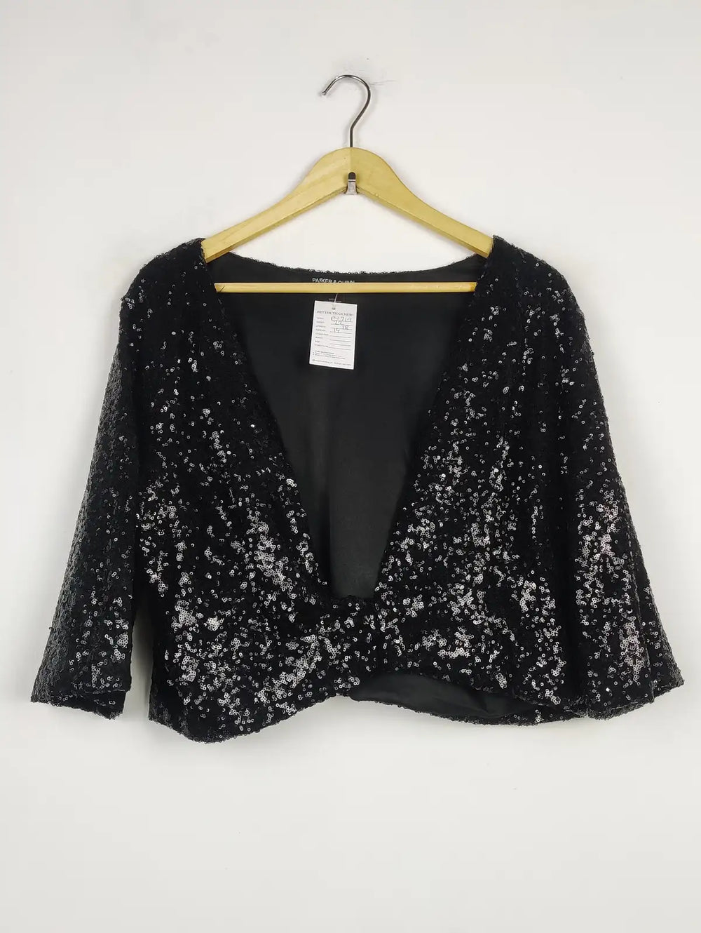 Buy online pre-used pre-loved 100% authentic & Original branded Perkin & Quin (PW-719) available in Pakistan. Top international brands avilable.