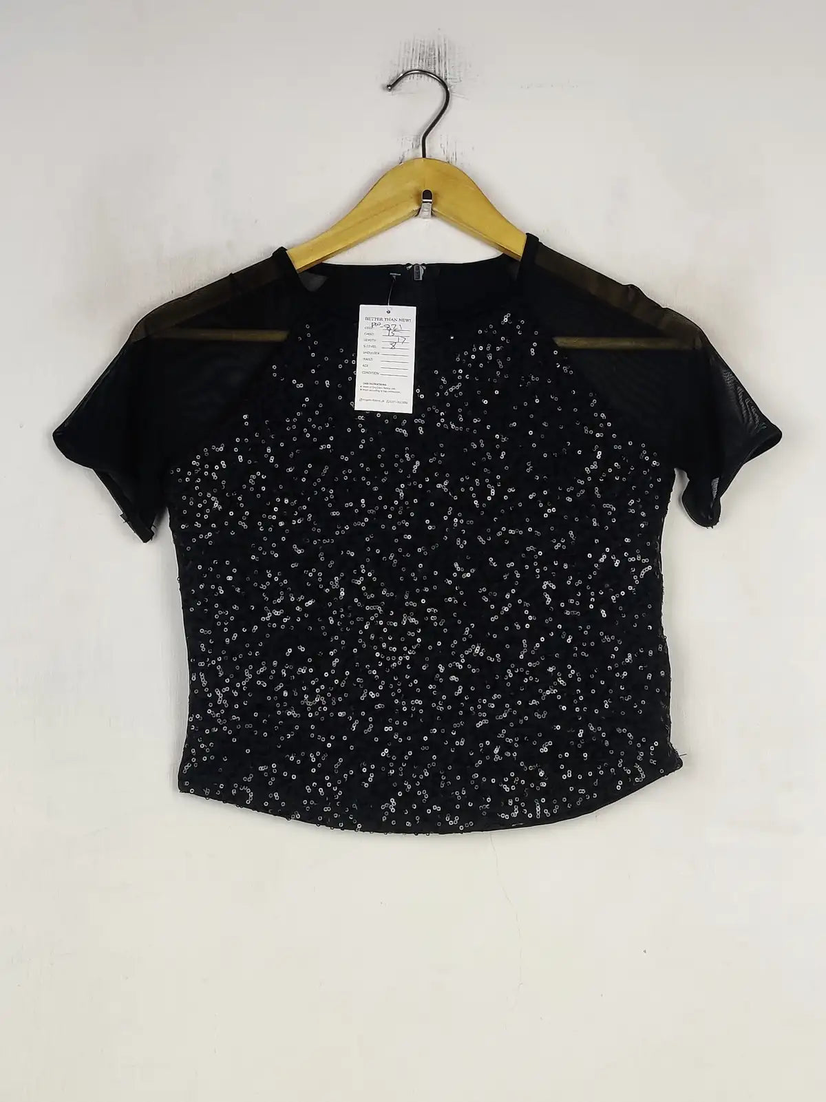 Buy online pre-used pre-loved 100% authentic & Original branded Unknown Brand (PW-821) available in Pakistan. Top international brands avilable.