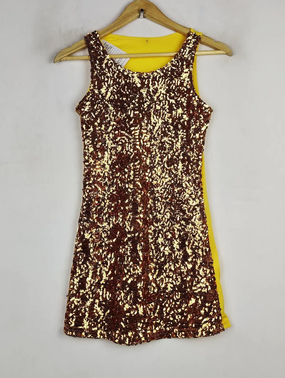 Buy online pre-used pre-loved 100% authentic & Original branded Unknown Brand (PW-827) available in Pakistan. Top international brands avilable.