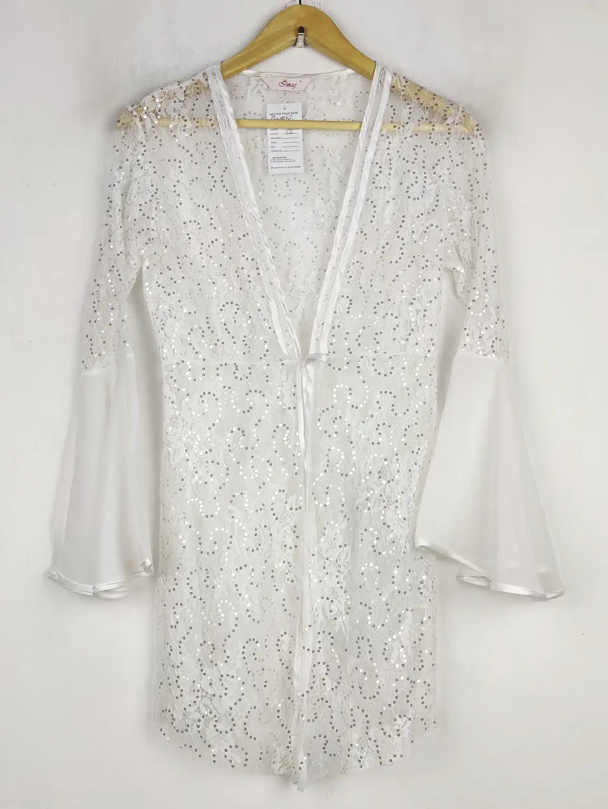 Buy online pre-used pre-loved 100% authentic & Original branded Jmaj (PW-862) available in Pakistan. Top international brands avilable.
