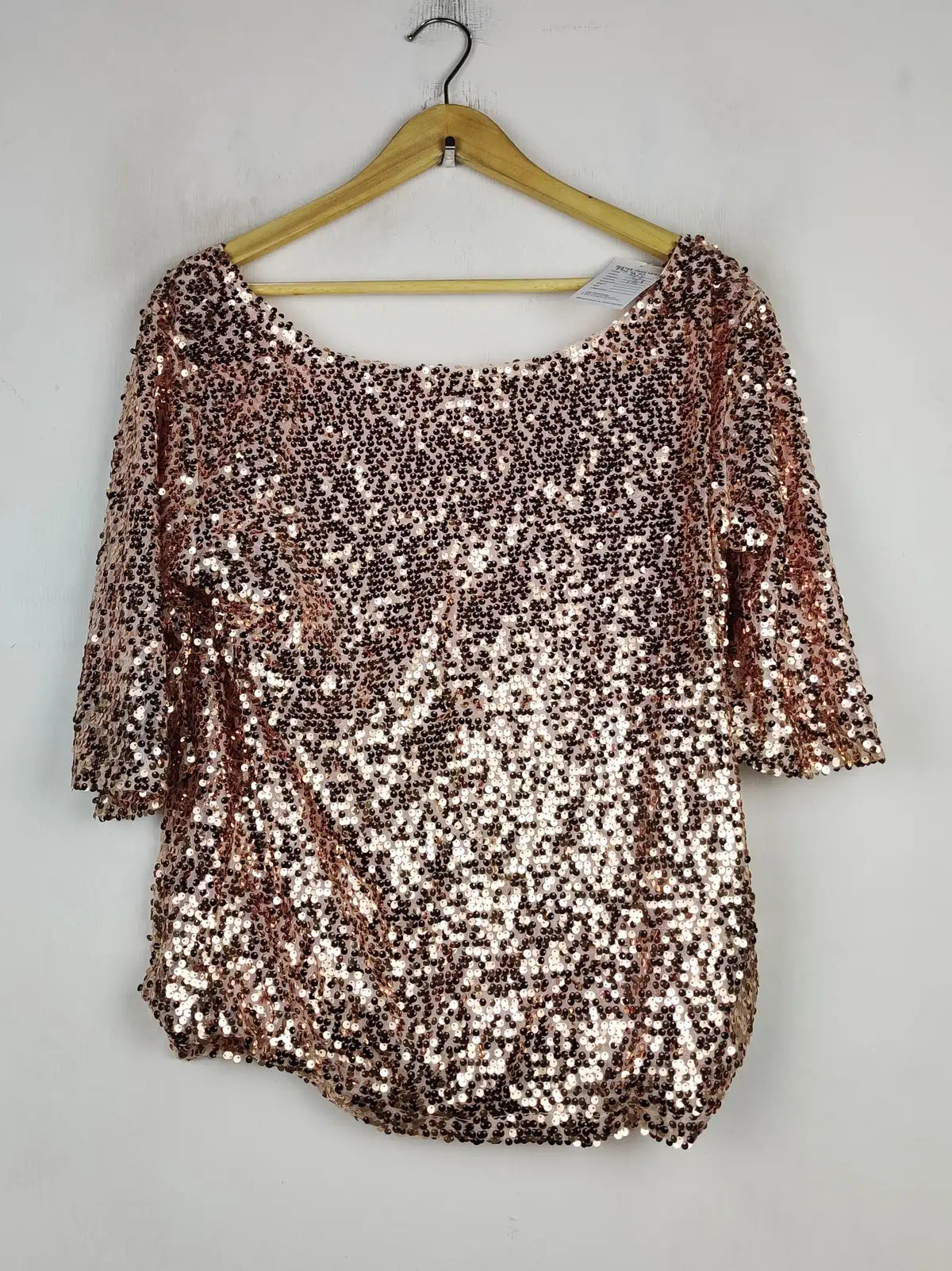 Buy online pre-used pre-loved 100% authentic & Original branded Unknown Brand (PW-872) available in Pakistan. Top international brands avilable.