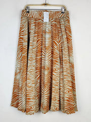 Buy online pre-used pre-loved 100% authentic & Original branded Topshop (S-1062) available in Pakistan. Top international brands avilable.