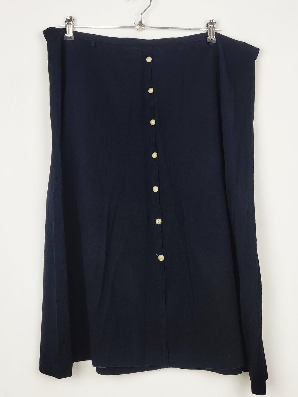 Buy online pre-used pre-loved 100% authentic & Original branded Bonmarche (S-1380) available in Pakistan. Top international brands avilable.