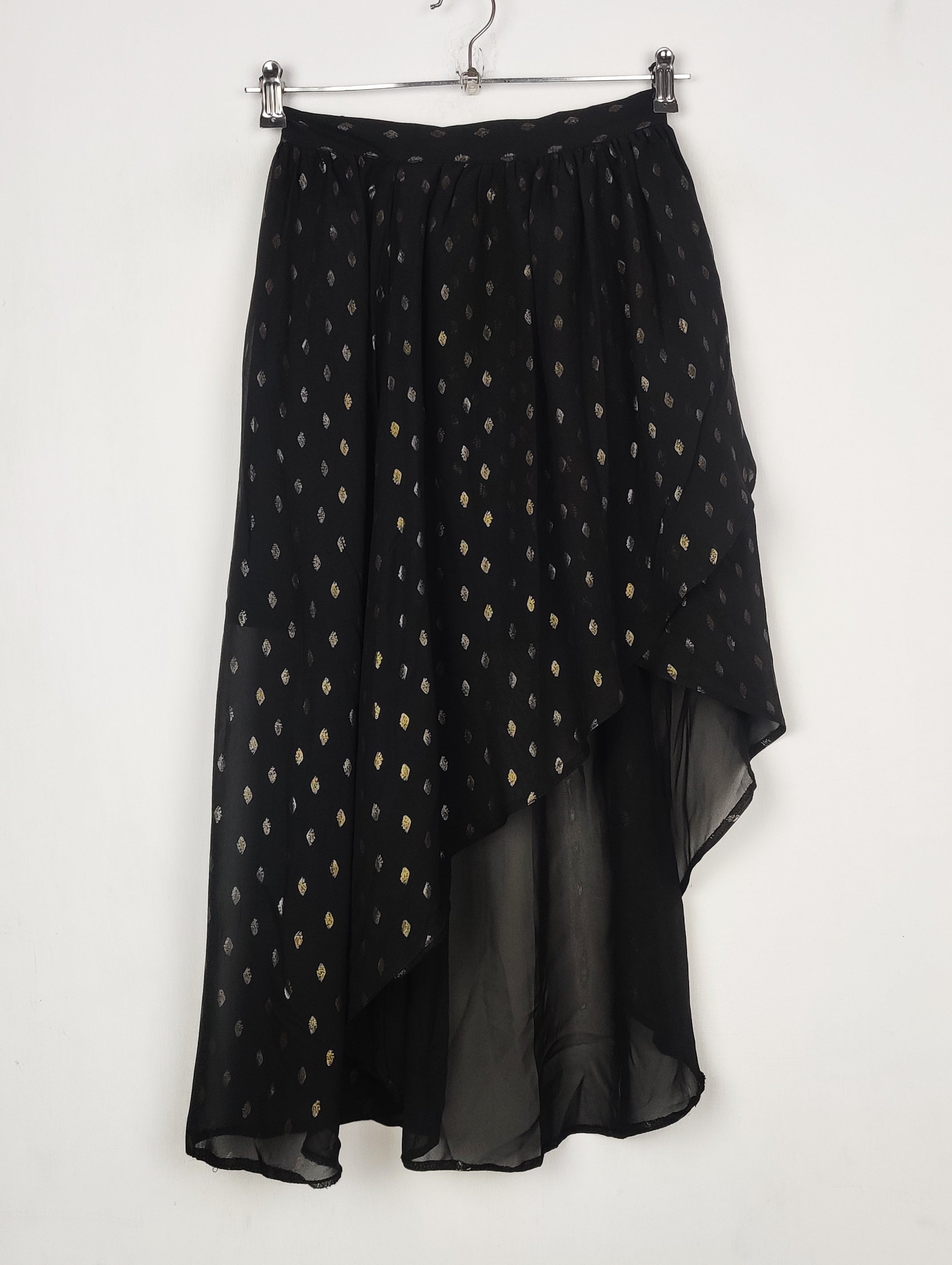 Buy online pre-used pre-loved 100% authentic & Original branded Miss Selfridge (S-1385) available in Pakistan. Top international brands avilable.