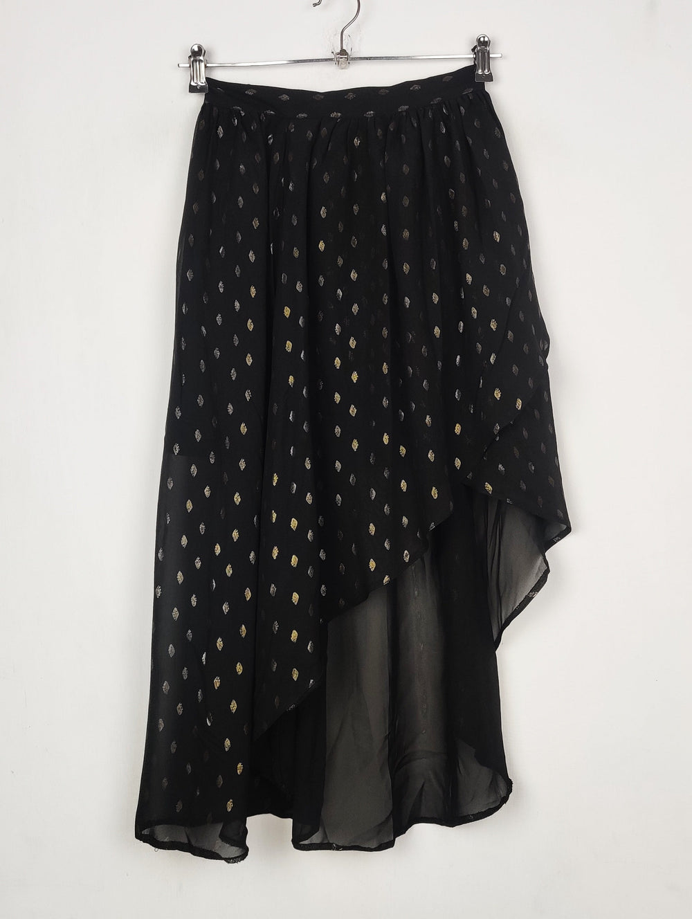 Buy online pre-used pre-loved 100% authentic & Original branded Miss Selfridge (S-1385) available in Pakistan. Top international brands avilable.