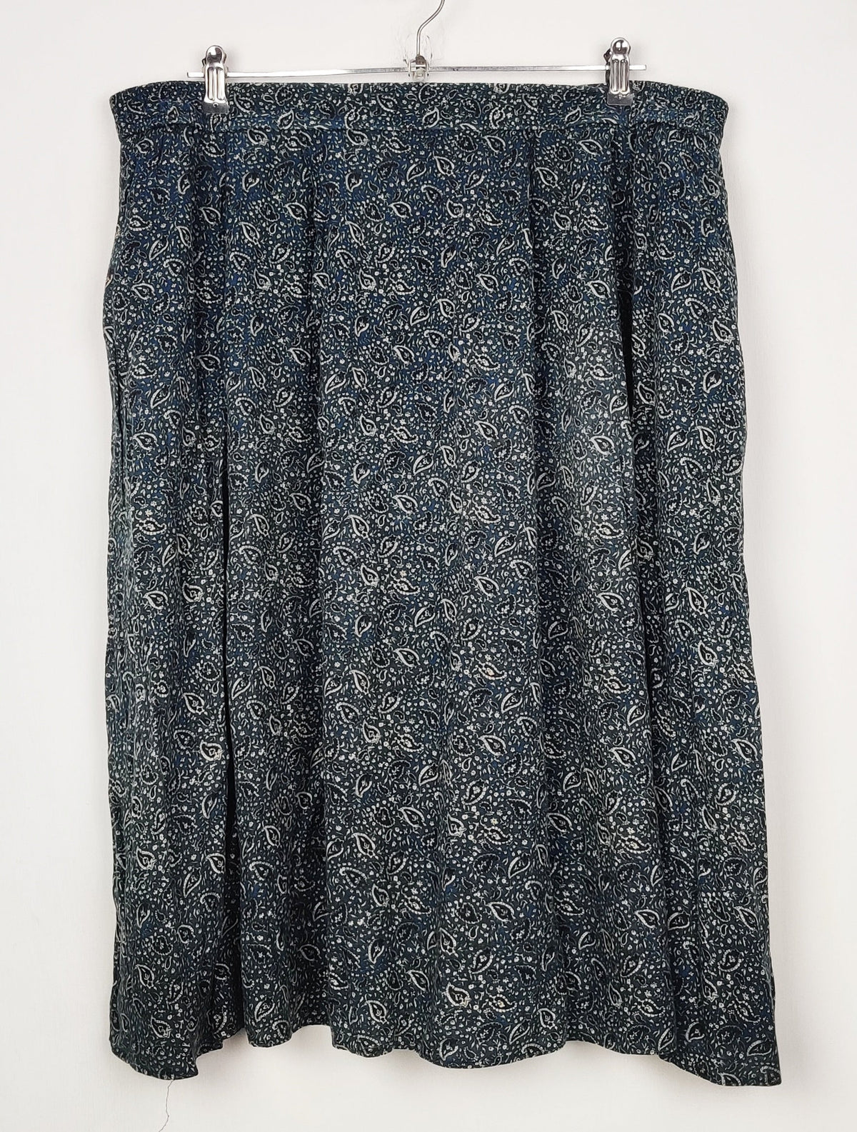 Buy online pre-used pre-loved 100% authentic & Original branded Dunedin (S-1387) available in Pakistan. Top international brands avilable.