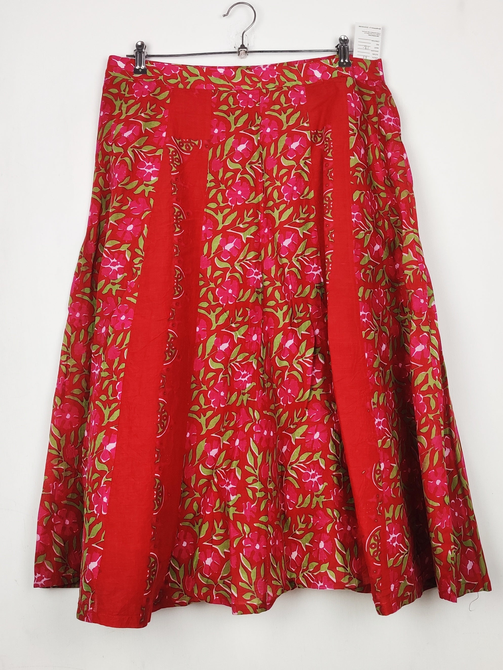 Buy online pre-used pre-loved 100% authentic & Original branded Unknown Brand (S-1396) available in Pakistan. Top international brands avilable.