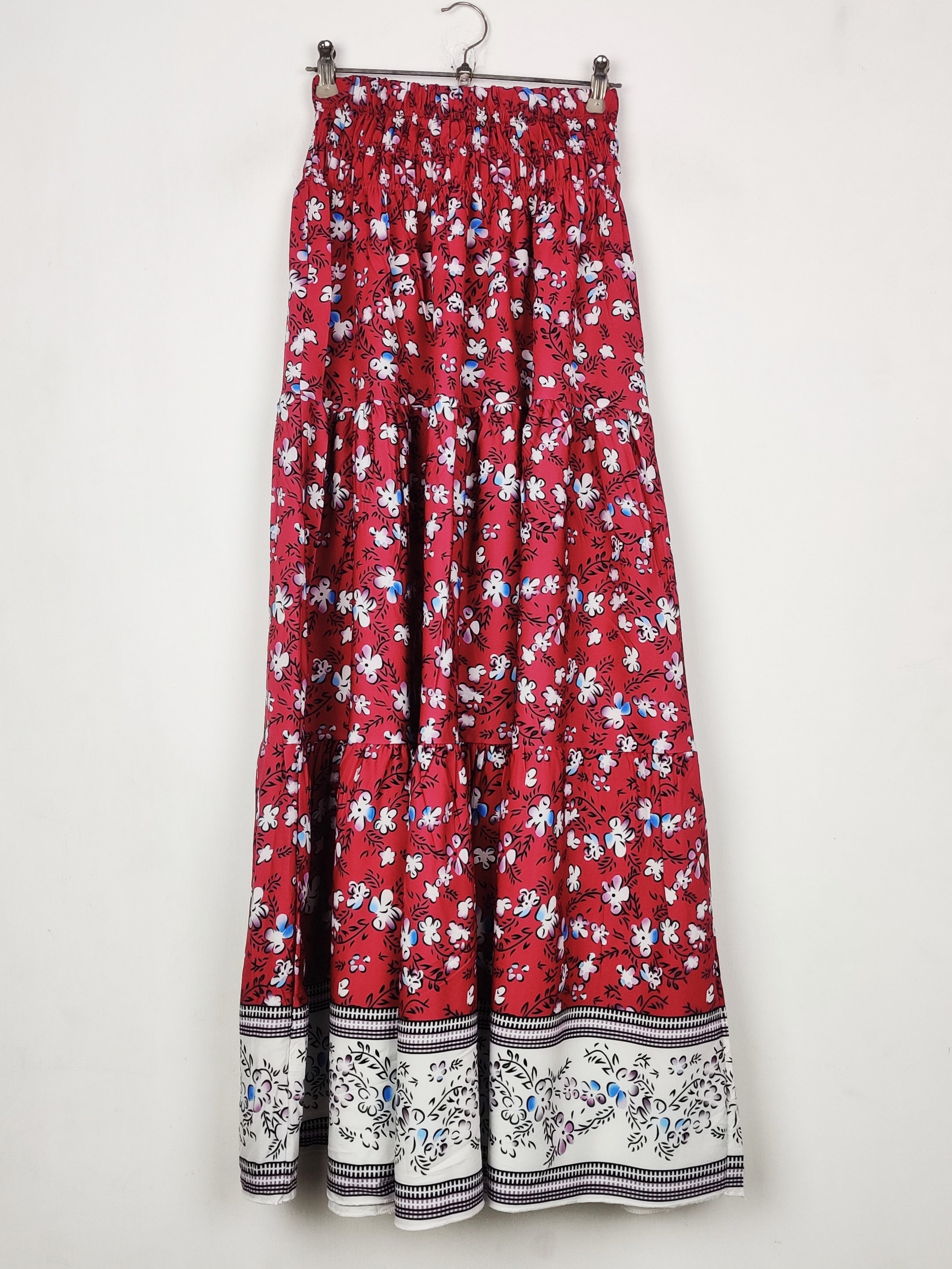 Buy online pre-used pre-loved 100% authentic & Original branded Unknown Brand (S-1402) available in Pakistan. Top international brands avilable.