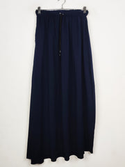 Buy online pre-used pre-loved 100% authentic & Original branded Unknown Brand (S-1422) available in Pakistan. Top international brands avilable.