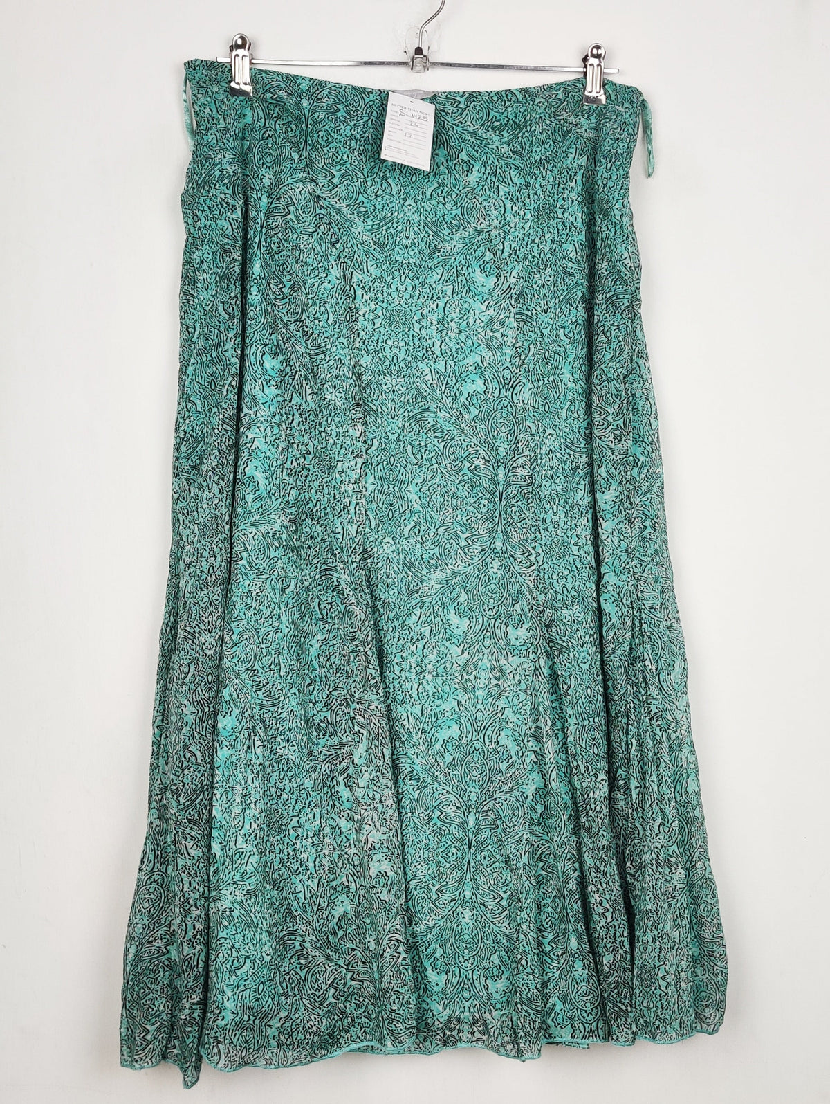 Buy online pre-used pre-loved 100% authentic & Original branded Per Una (S-1425) available in Pakistan. Top international brands avilable.