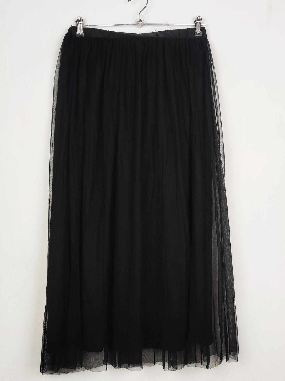 Buy online pre-used pre-loved 100% authentic & Original branded Primark (S-1426) available in Pakistan. Top international brands avilable.