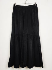 Buy online pre-used pre-loved 100% authentic & Original branded Unknown Brand (S-1429) available in Pakistan. Top international brands avilable.