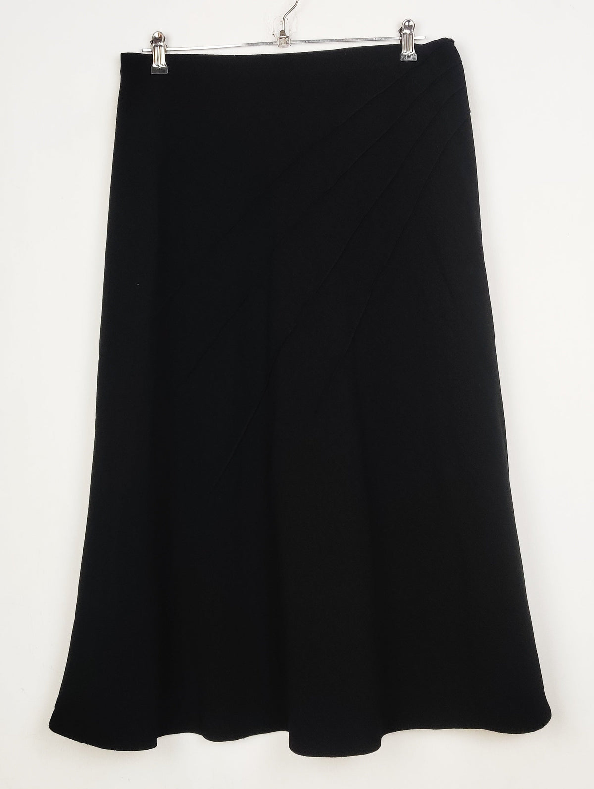 Buy online pre-used pre-loved 100% authentic & Original branded Marks & Spencer (S-1454) available in Pakistan. Top international brands avilable.