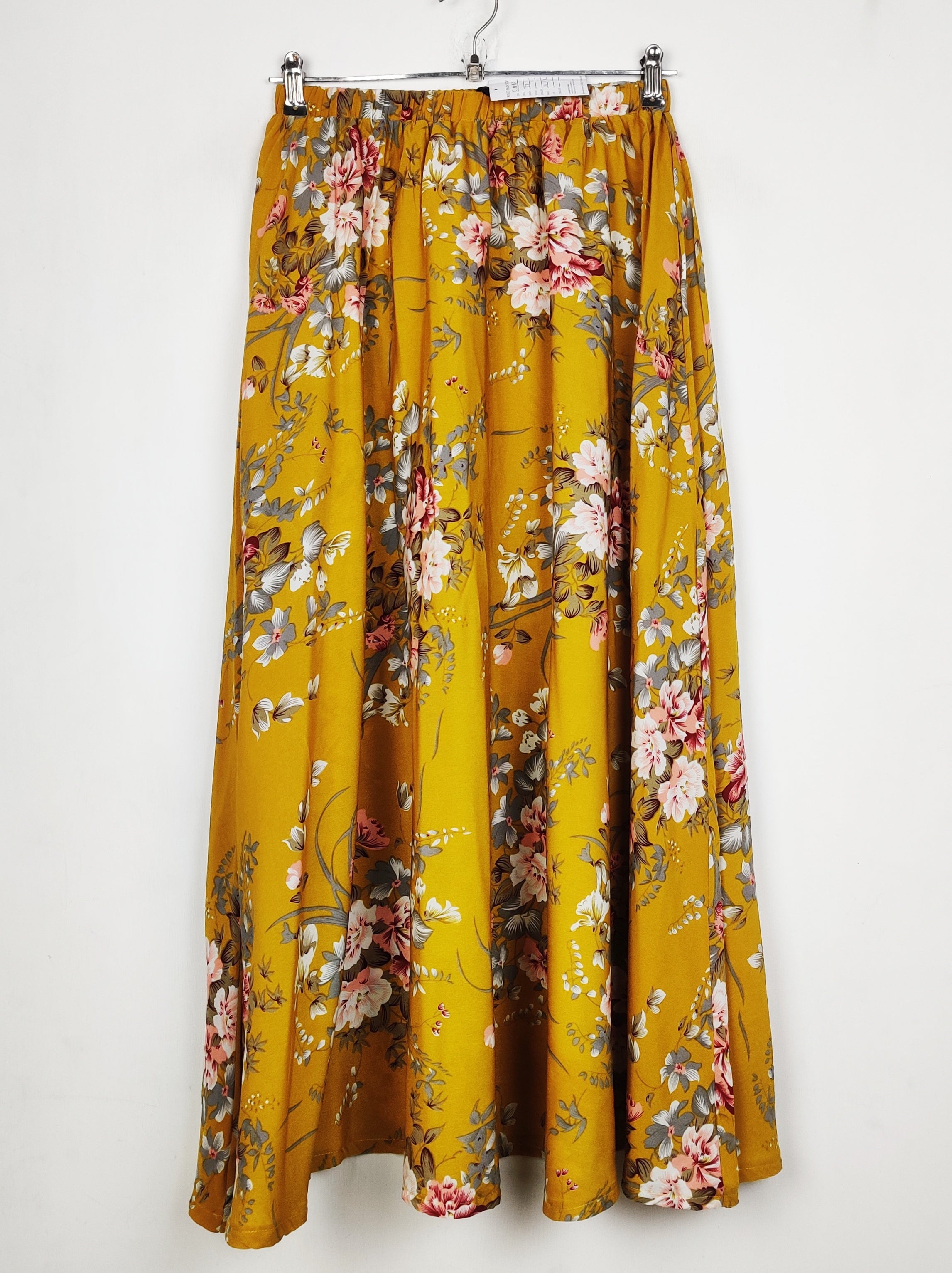 Buy online pre-used pre-loved 100% authentic & Original branded Shein (S-1456) available in Pakistan. Top international brands avilable.