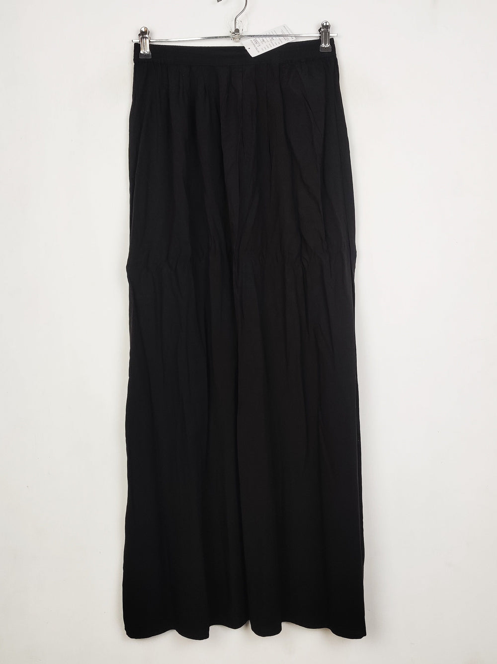 Buy online pre-used pre-loved 100% authentic & Original branded New Look (S-1469) available in Pakistan. Top international brands avilable.