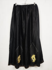 Buy online pre-used pre-loved 100% authentic & Original branded Unknown Brand (S-1476) available in Pakistan. Top international brands avilable.