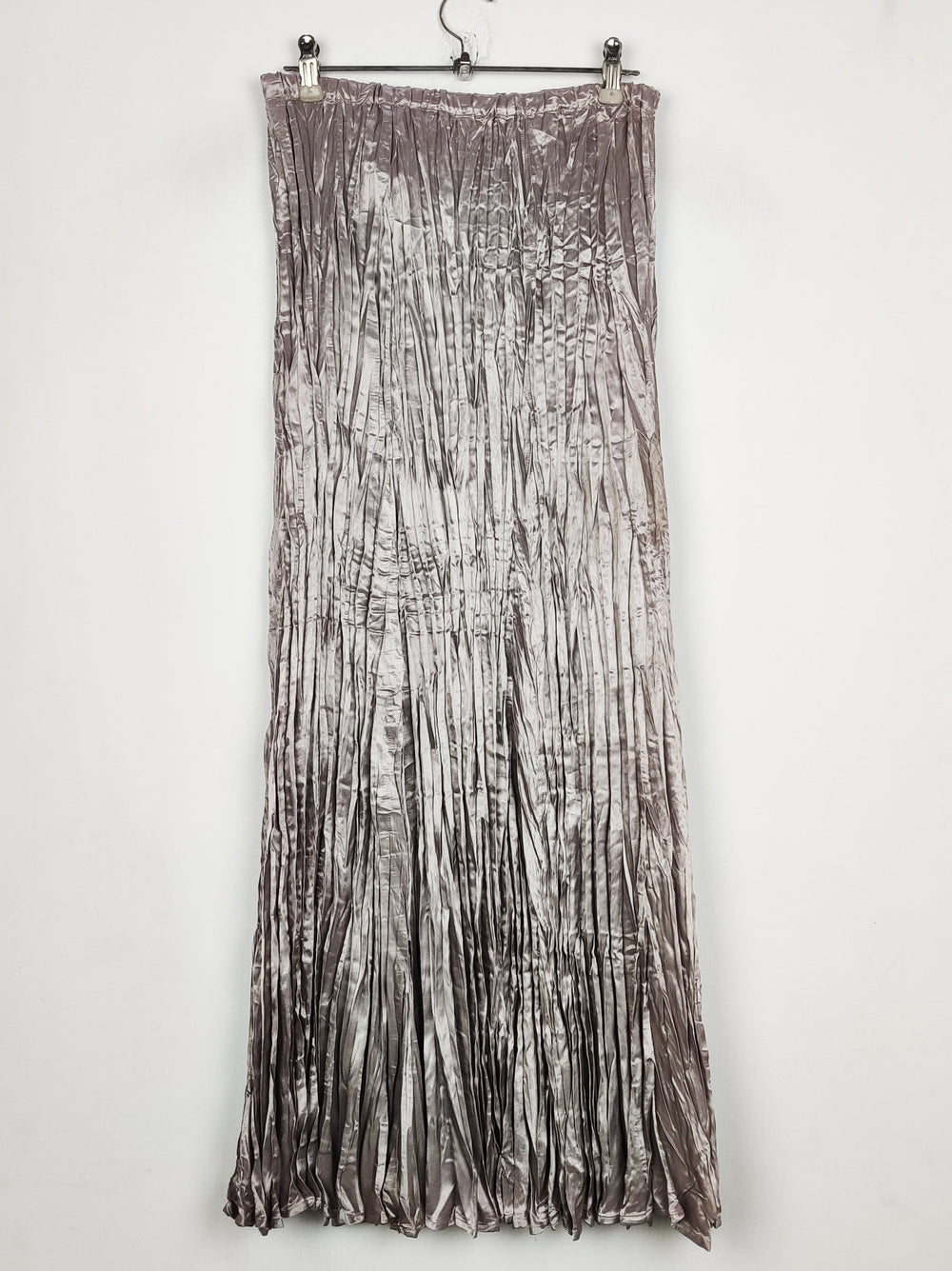 Buy online pre-used pre-loved 100% authentic & Original branded Marks & Spencer (S-1477) available in Pakistan. Top international brands avilable.