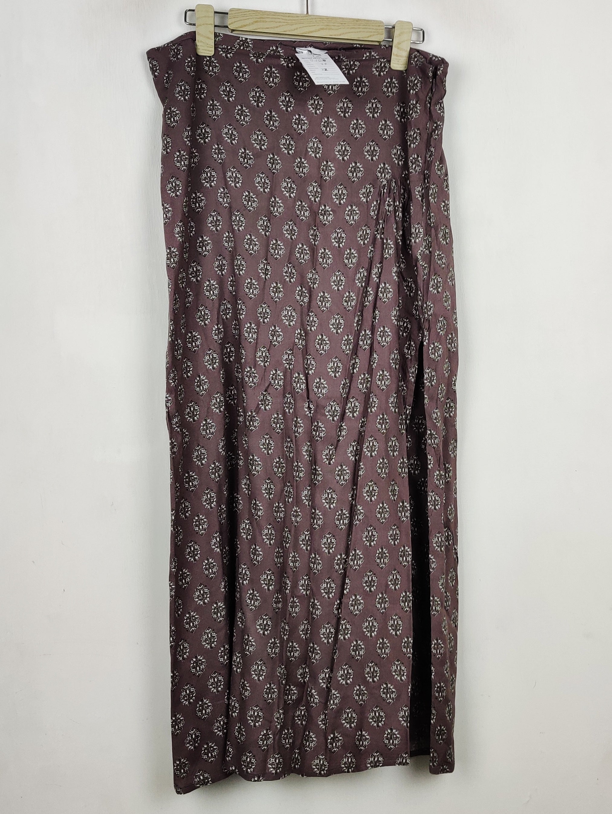 Buy online pre-used pre-loved 100% authentic & Original branded Next (S-1515) available in Pakistan. Top international brands avilable.