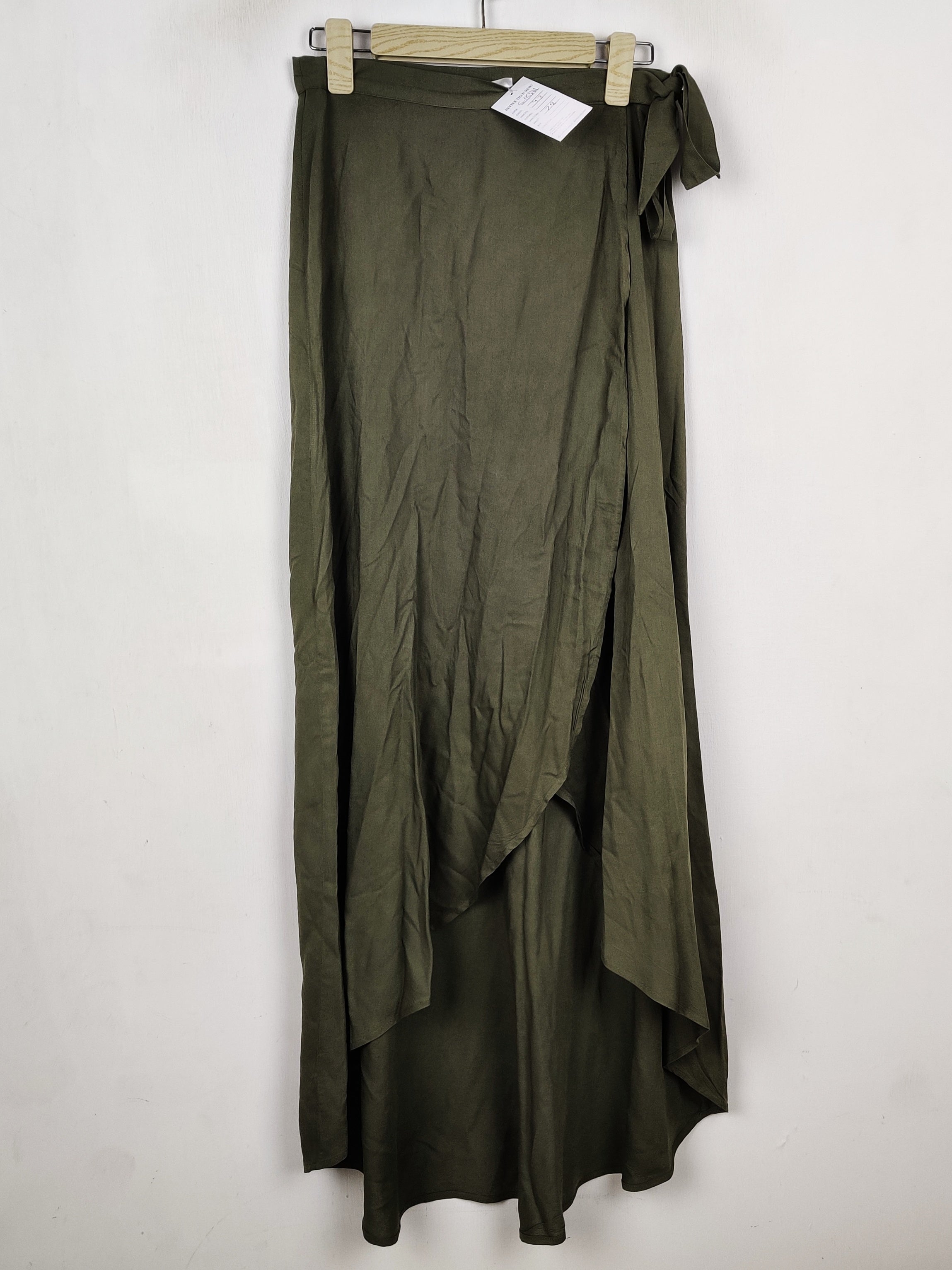 Buy online pre-used pre-loved 100% authentic & Original branded H&M (S-1521) available in Pakistan. Top international brands avilable.