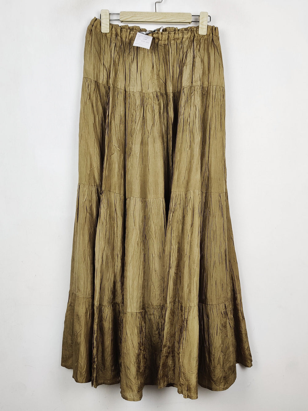 Buy online pre-used pre-loved 100% authentic & Original branded Jurgen Michaelsen (S-1572) available in Pakistan. Top international brands avilable.