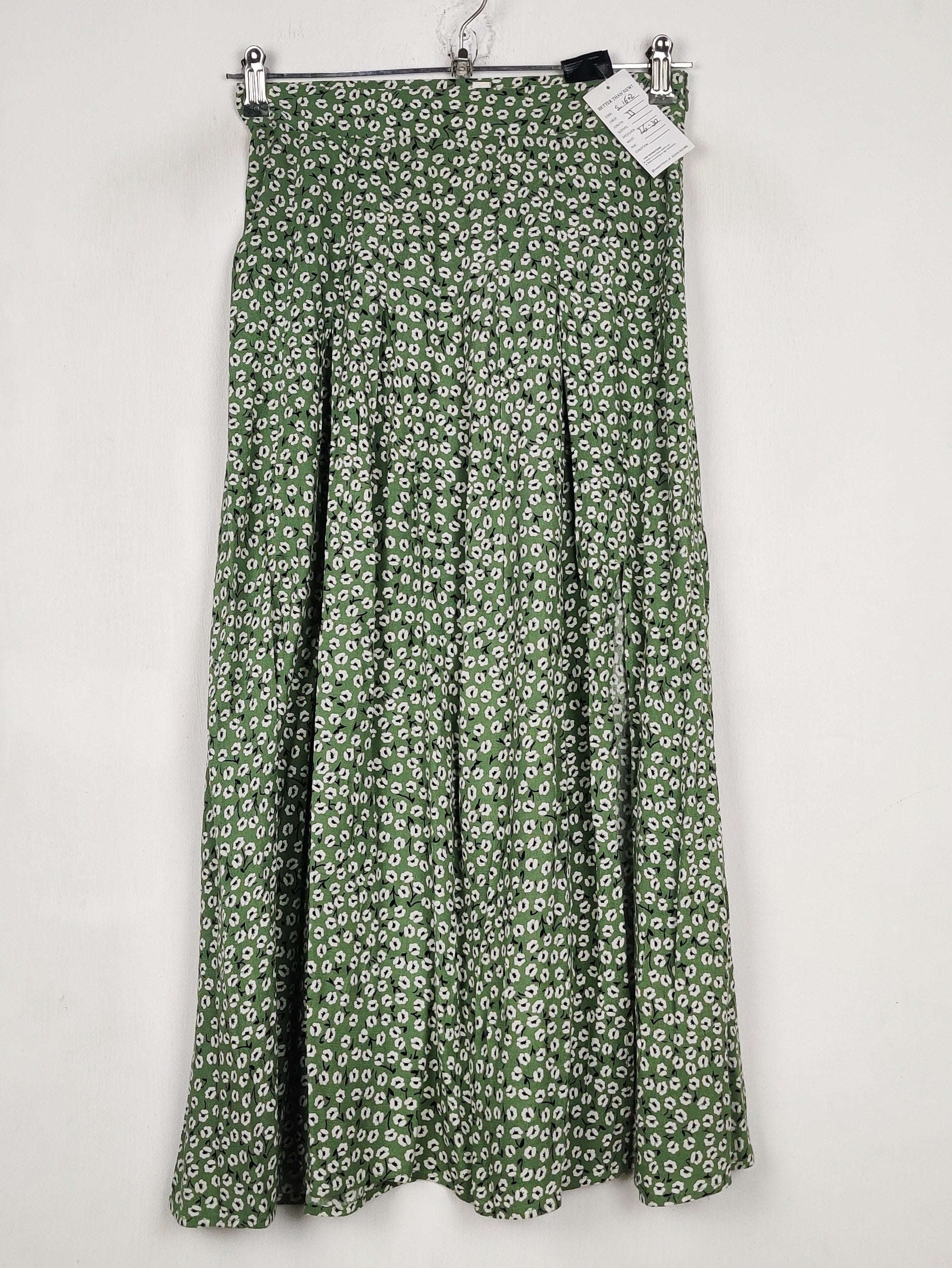 Buy online pre-used pre-loved 100% authentic & Original branded H&M (S-1602) available in Pakistan. Top international brands avilable.