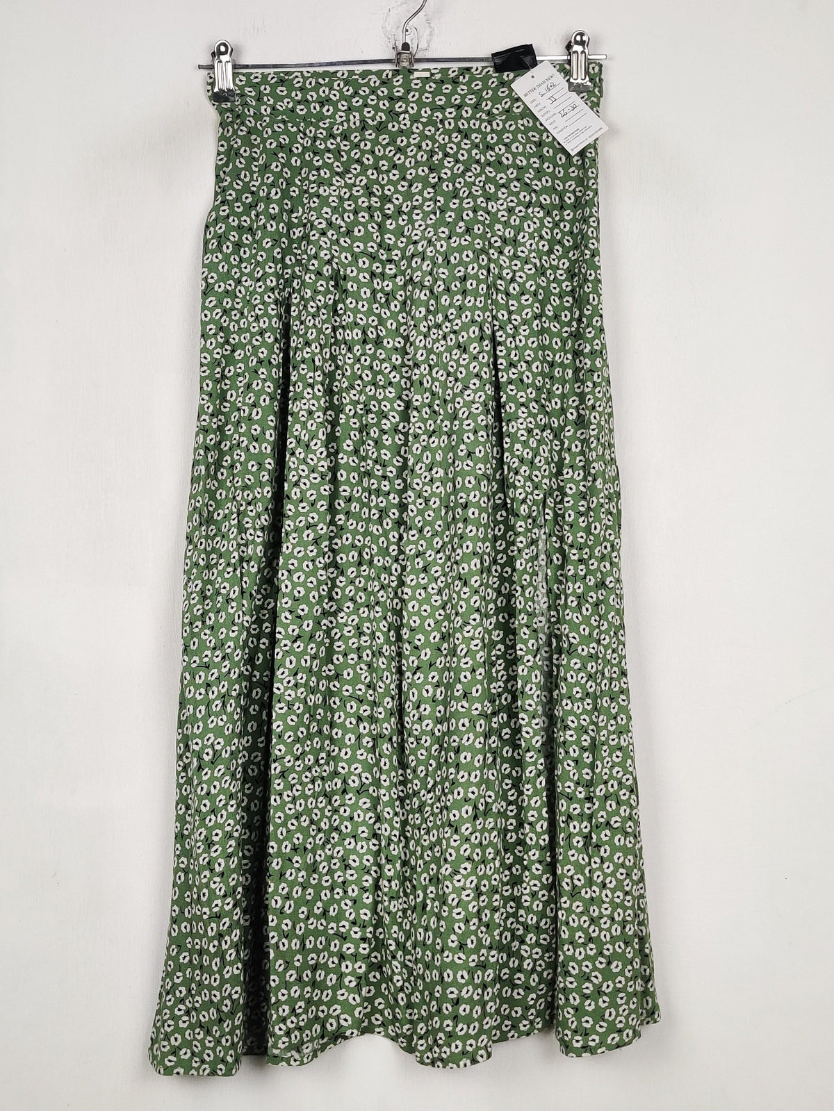 Buy online pre-used pre-loved 100% authentic & Original branded H&M (S-1602) available in Pakistan. Top international brands avilable.