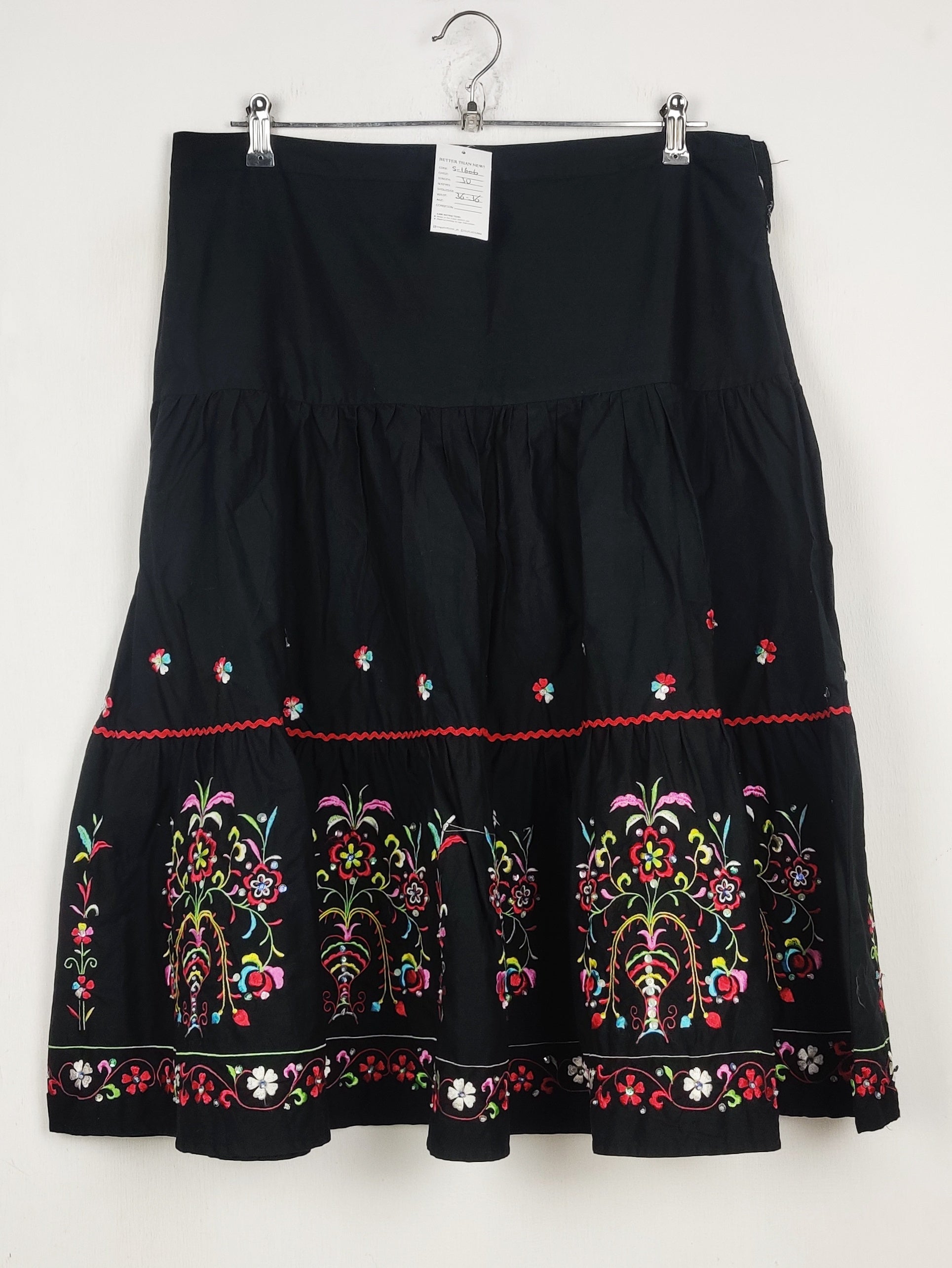 Buy online pre-used pre-loved 100% authentic & Original branded Atmosphere (S-1606) available in Pakistan. Top international brands avilable.