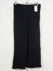 Buy online pre-used pre-loved 100% authentic & Original branded Marks & Spencer (S-1631) available in Pakistan. Top international brands avilable.