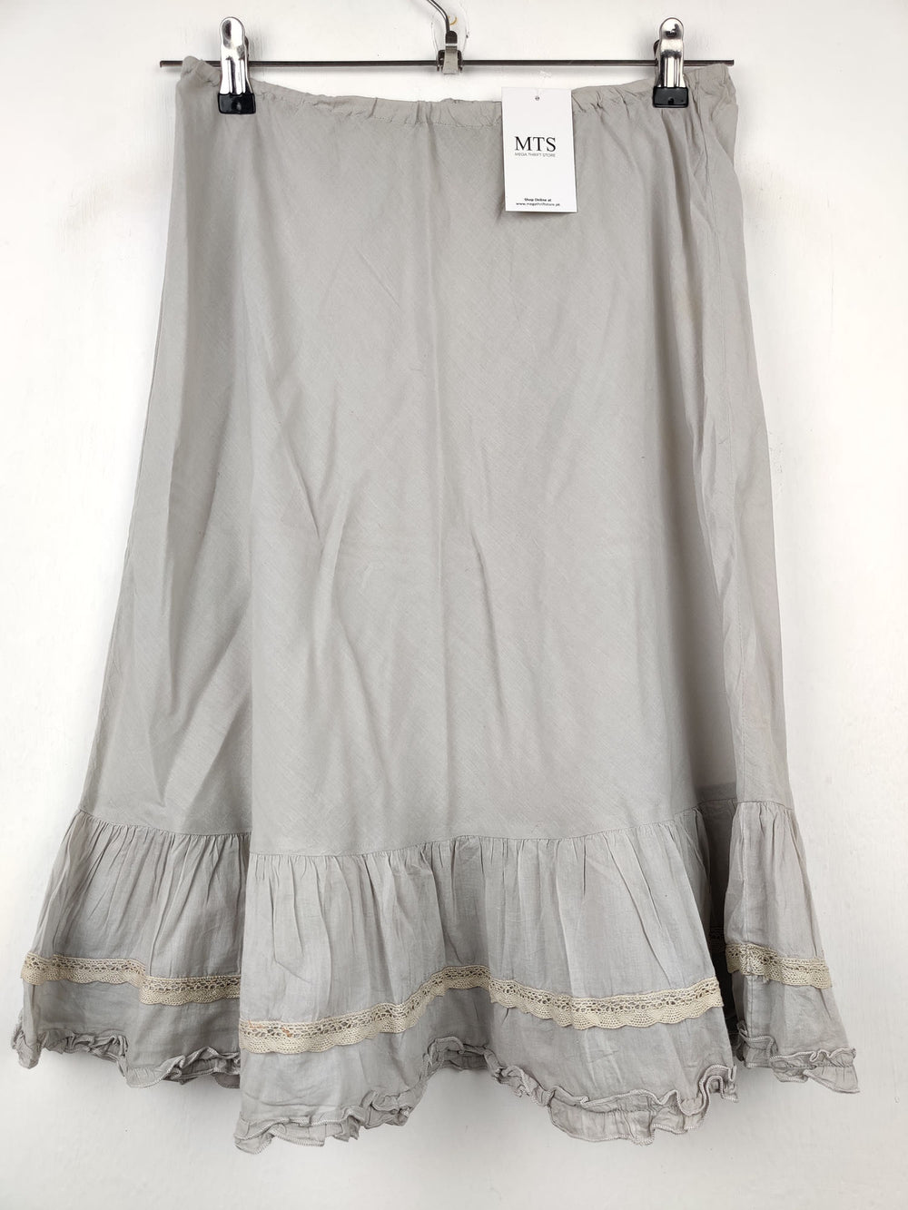 Buy online pre-used pre-loved 100% authentic & Original branded One Season (S-164) available in Pakistan. Top international brands avilable.