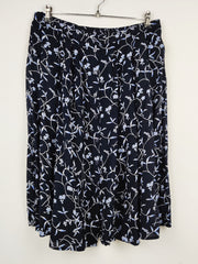 Buy online pre-used pre-loved 100% authentic & Original branded Marks & Spencer (S-178) available in Pakistan. Top international brands avilable.