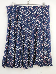 Buy online pre-used pre-loved 100% authentic & Original branded Bonmarche (S-338) available in Pakistan. Top international brands avilable.