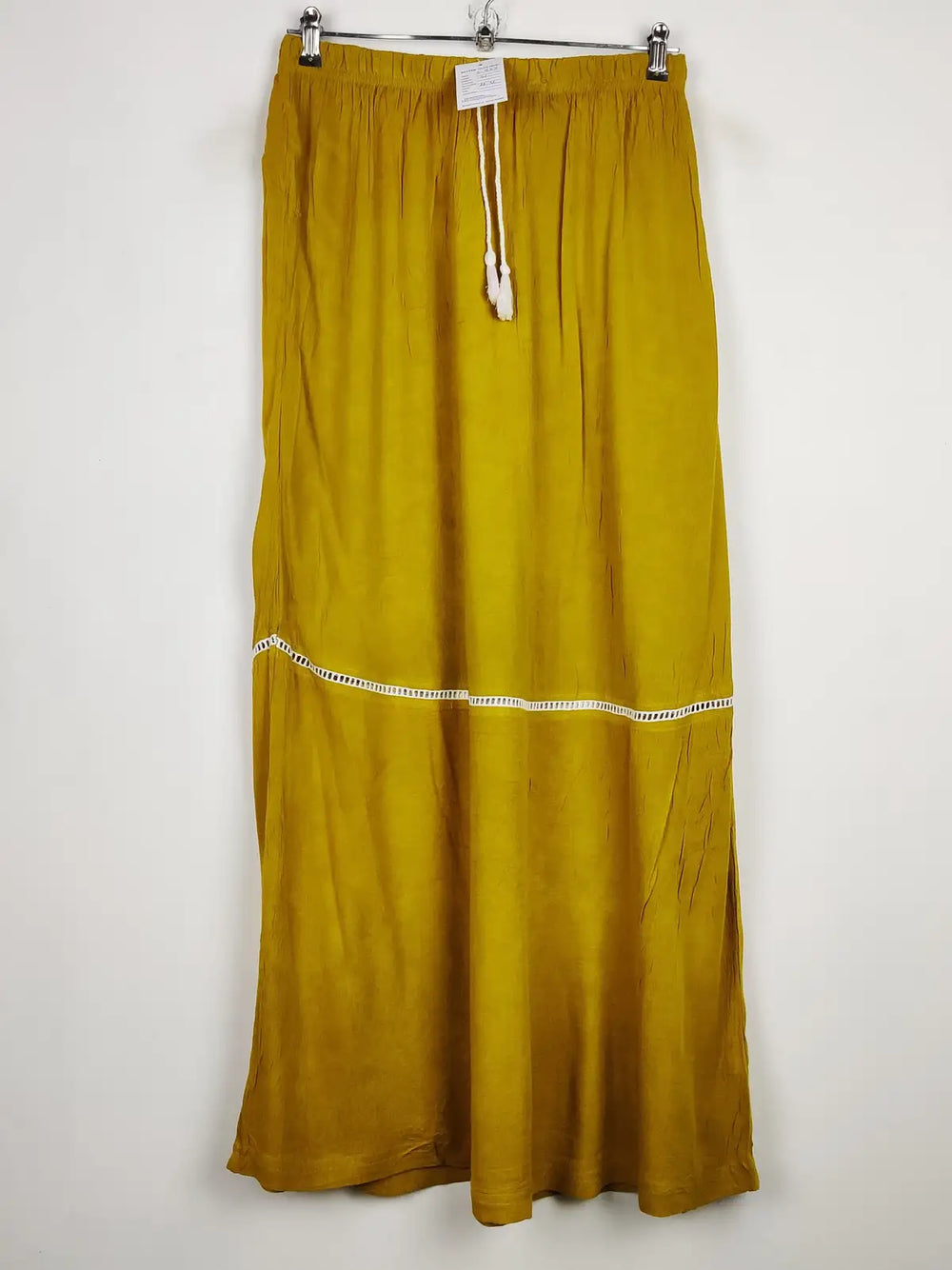 Buy online pre-used pre-loved 100% authentic & Original branded Primark (S-537) available in Pakistan. Top international brands avilable.
