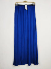 Buy online pre-used pre-loved 100% authentic & Original branded Zara (S-814) available in Pakistan. Top international brands avilable.